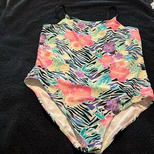 OP Ocean Pacific One piece swimsuit multicolor hearts XL  size 14/16